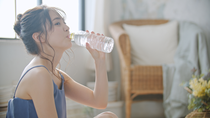 朝はドリンクと水だけで過ごすこと