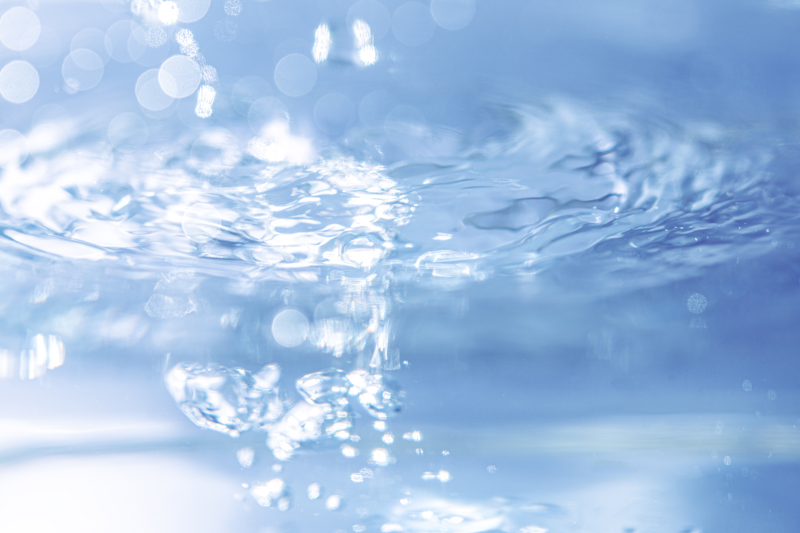 水